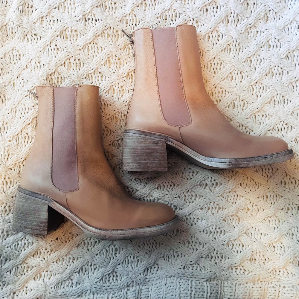 Free People boots, size 7, very good condition
